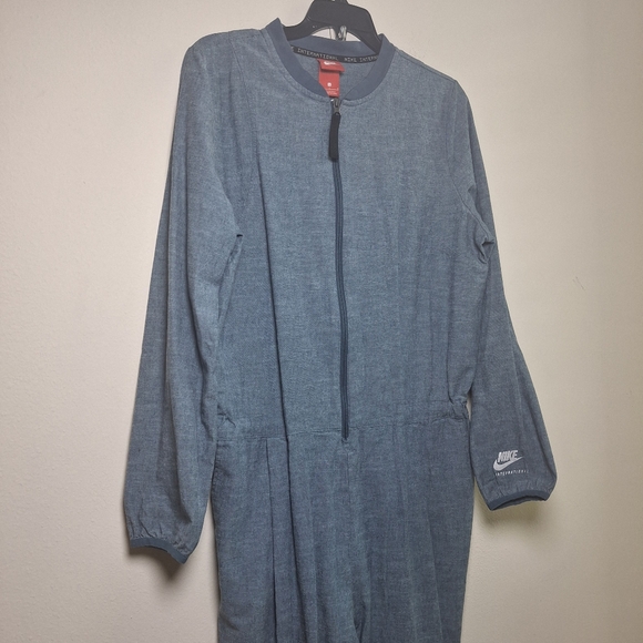 Nike International Athleisure Jumpsuit  Women's  Sz Large Athleisure Front Zip - Picture 11 of 17